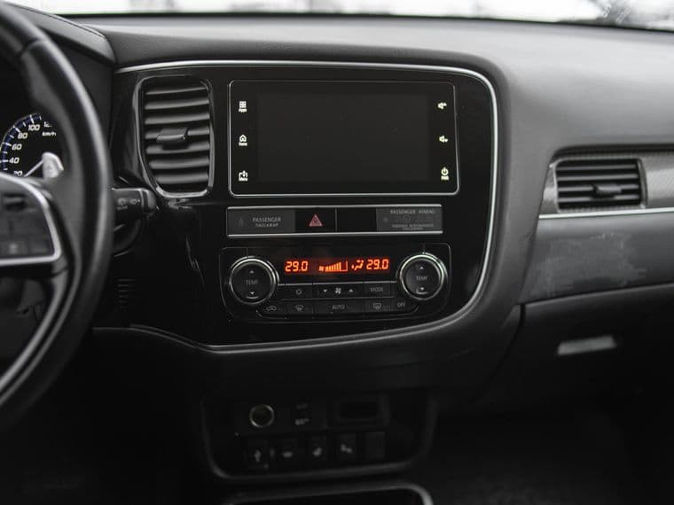 Mitsubishi Outlander, 2019 - вид 2