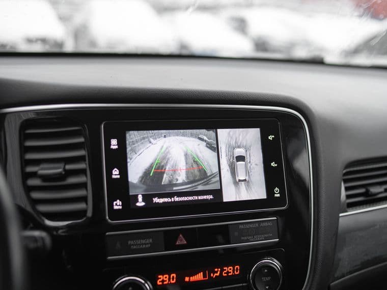 Mitsubishi Outlander, 2019 - вид 3