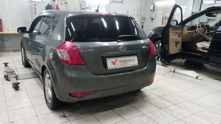 KIA Ceed, 2010 - вид 3