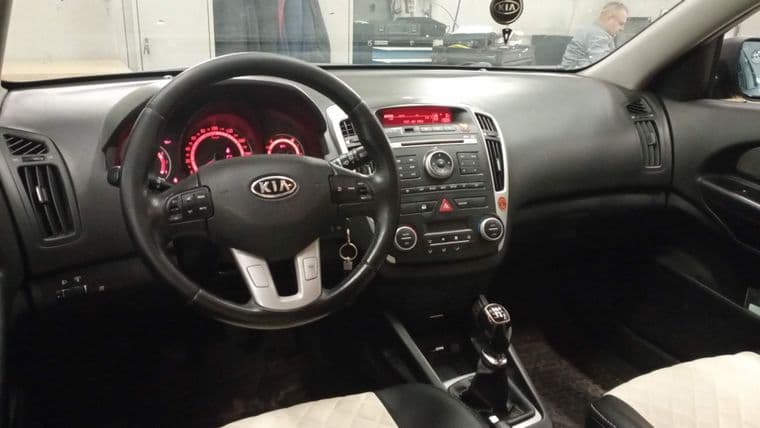 KIA Ceed, 2010 - вид 4