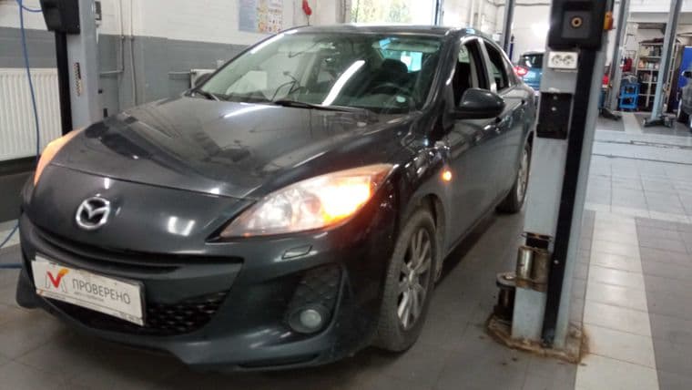 Mazda 3, 2012
