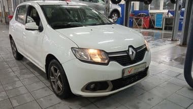 Renault Sandero 2014 года, 105 658 км - вид 2