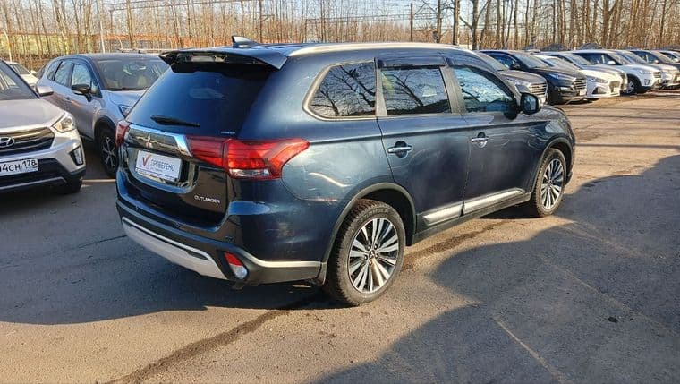 Mitsubishi Outlander, 2019 - вид 3
