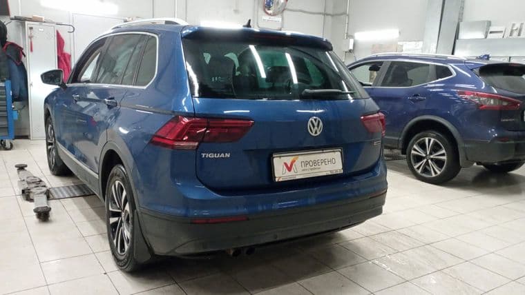 Volkswagen Tiguan, 2019 - вид 3