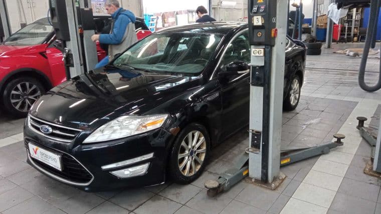 Ford Mondeo 2013 года, 279 462 км - вид 1