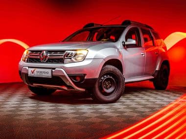 Renault Duster 2018 года, 164 350 км - вид 1