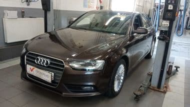 Audi A4 2014 года, 188 970 км - вид 1