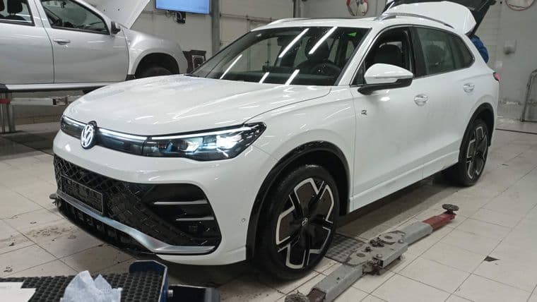 Volkswagen Tiguan L, 2024