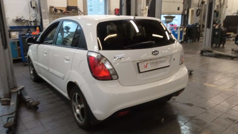 Kia Rio, 2011 - вид 3