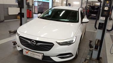 Opel Insignia 2018 года, 223 311 км - вид 1