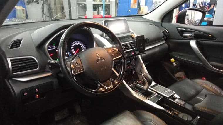 Mitsubishi Eclipse Cross, 2018 - вид 4
