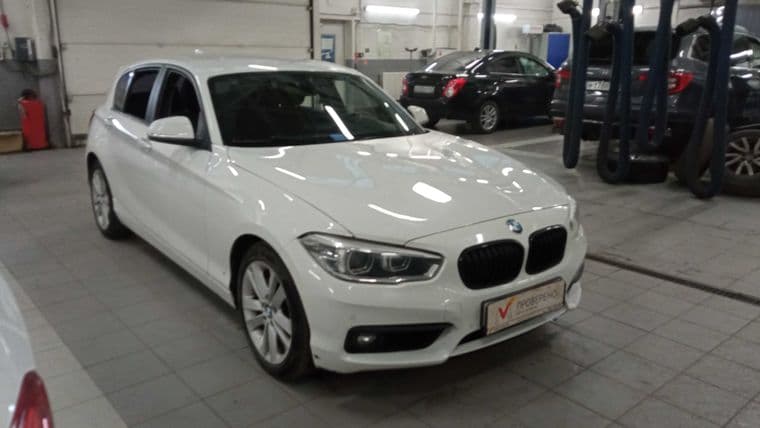 BMW 1 серия 2017 года, 194 545 км - вид 2