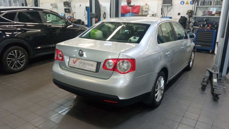 Volkswagen Jetta, 2008 - вид 3