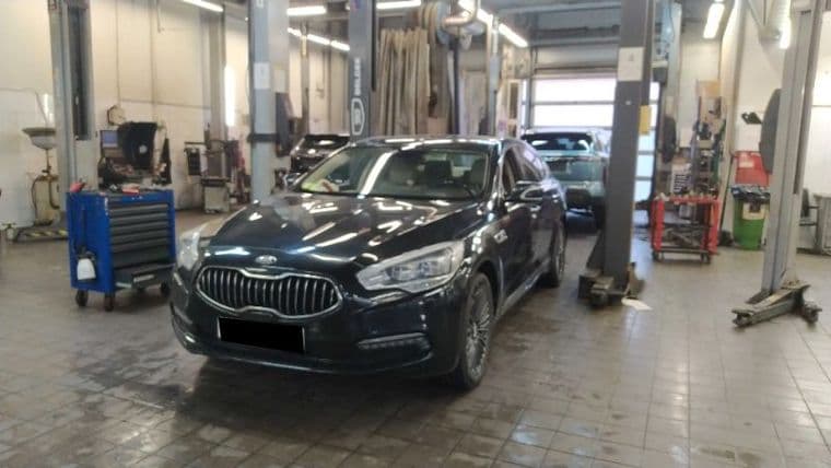 KIA Quoris 2013 года, 180 006 км - вид 1