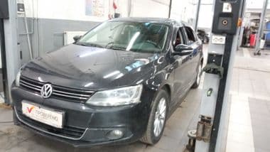 Volkswagen Jetta 2013 года, 147 319 км - вид 1