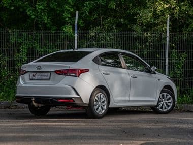 Hyundai Solaris 2020 года, 135 731 км - вид 2