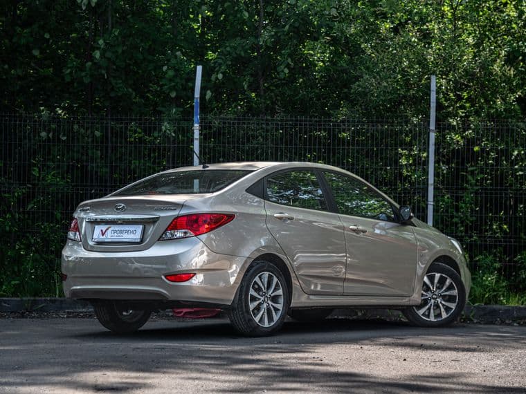 Hyundai Solaris 2014 года, 135 599 км - вид 2