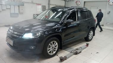 Volkswagen Tiguan 2014 года, 161 291 км - вид 1