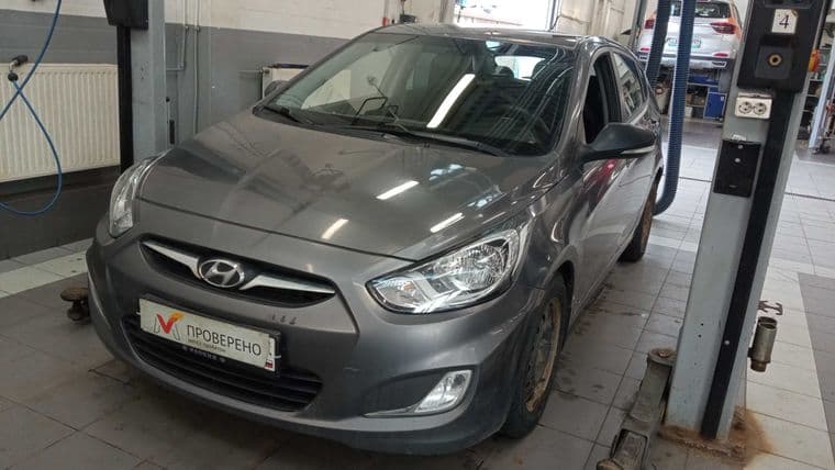 Hyundai Solaris 2012 года, 169 691 км - вид 1