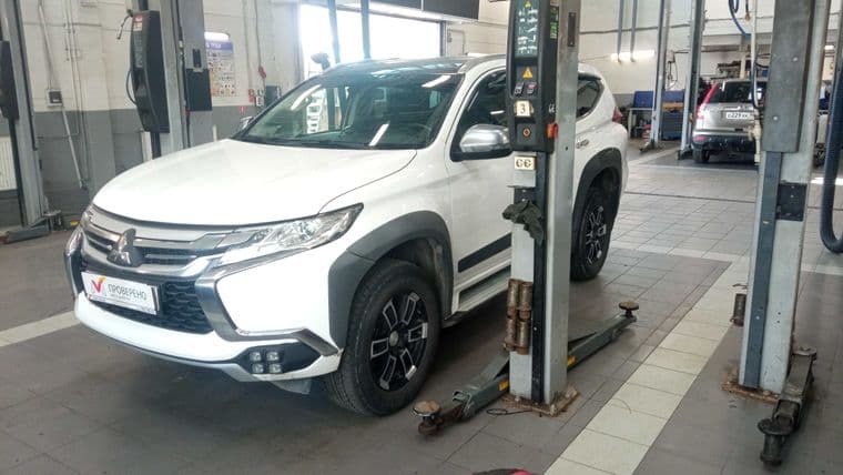 Mitsubishi Pajero Sport 2020 года, 111 390 км - вид 1