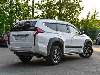 Mitsubishi Pajero Sport 2020 года, 111 390 км - вид 2