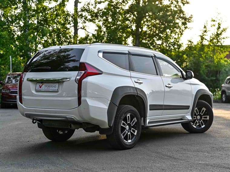 Mitsubishi Pajero Sport 2020 года, 111 390 км - вид 2