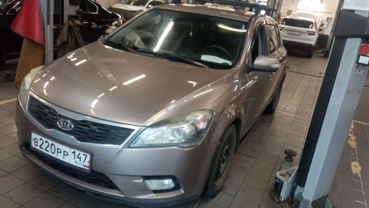 KIA Ceed 2010 года, 231 902 км - вид 1
