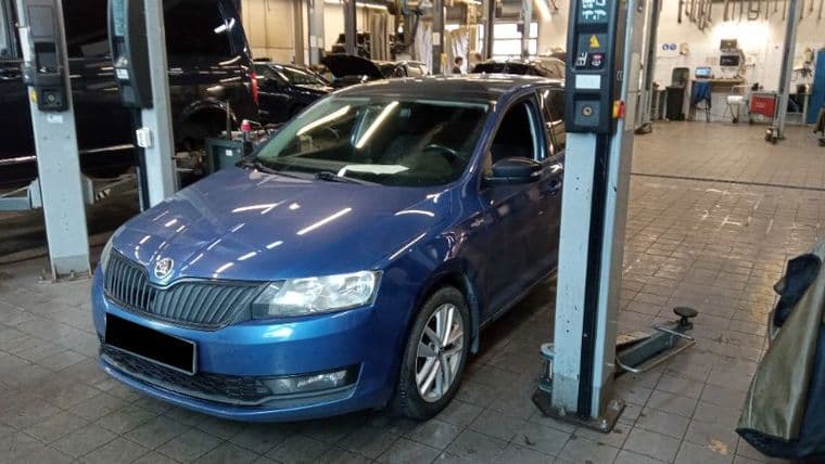 Skoda Rapid 2018 года, 82 333 км - вид 1