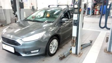 Ford Focus 2018 года, 76 837 км - вид 1