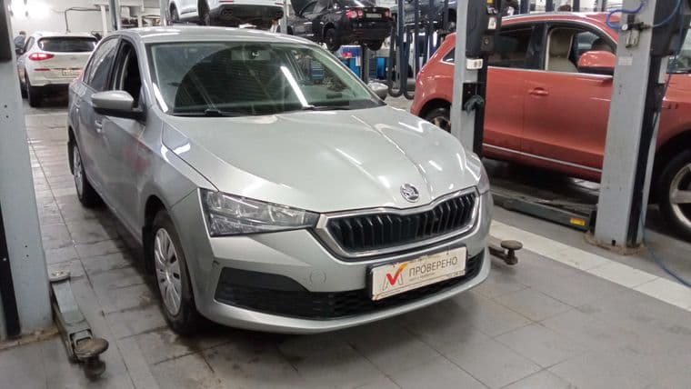 Skoda Rapid 2021 года, 80 632 км - вид 2