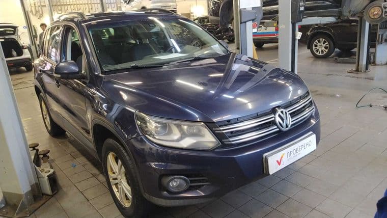 Volkswagen Tiguan, 2011 - вид 1