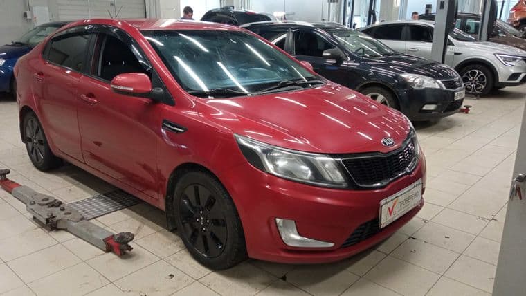 KIA Rio 2014 года, 150 000 км - вид 2