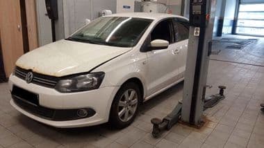 Volkswagen Polo 2013 года, 302 736 км - вид 1