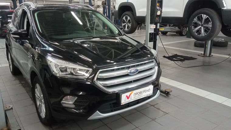 Ford Kuga 2017 года, 73 294 км - вид 2