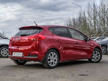 KIA Ceed 2013 года, 235 158 км - вид 2