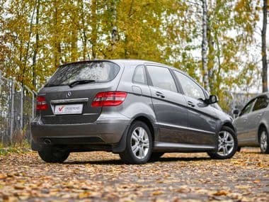 Mercedes-Benz B-класс 2010 года, 221 435 км - вид 2