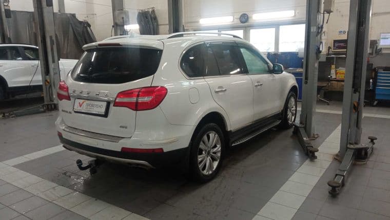 Haval H8, 2015 - вид 2