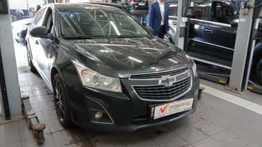 Chevrolet Cruze 2013 года, 177 061 км - вид 2