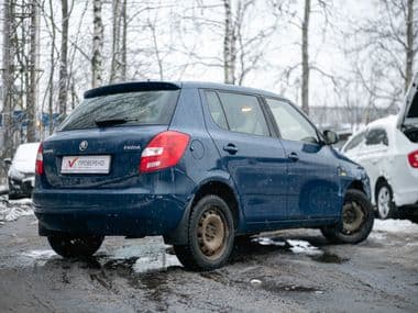 Skoda Fabia 2014 года, 140 000 км - вид 2