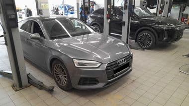 Audi A5 2017 года, 156 971 км - вид 2