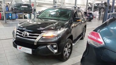 Toyota Fortuner 2018 года, 193 237 км - вид 1