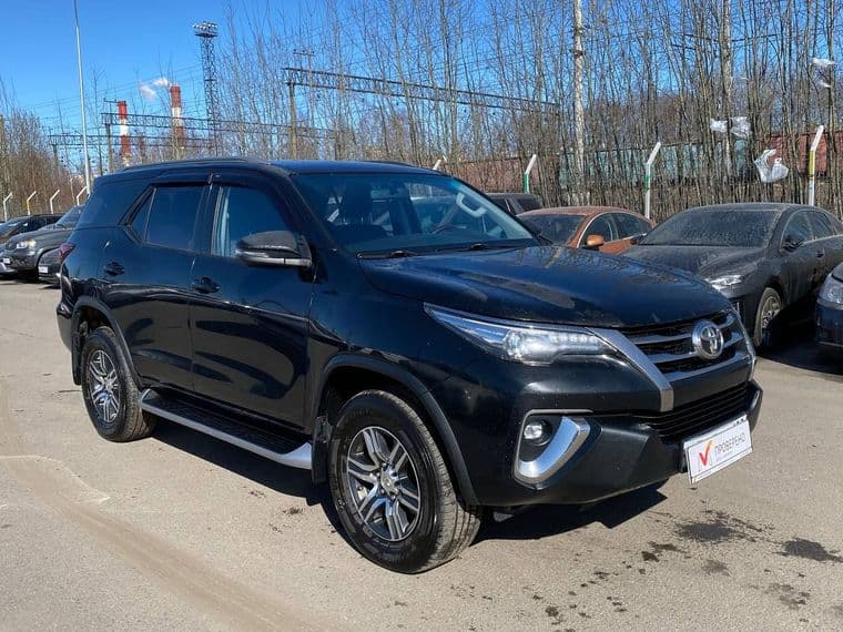 Toyota Fortuner, 2018 - вид 2