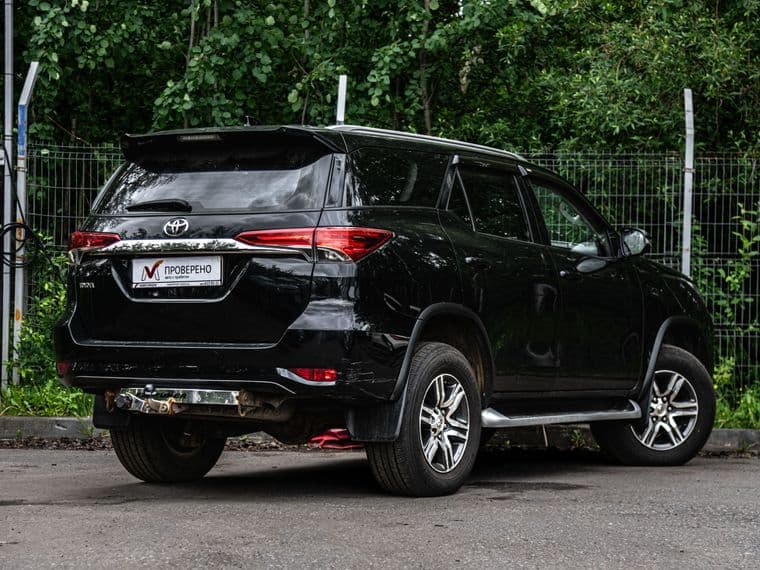 Toyota Fortuner, 2018 - вид 1