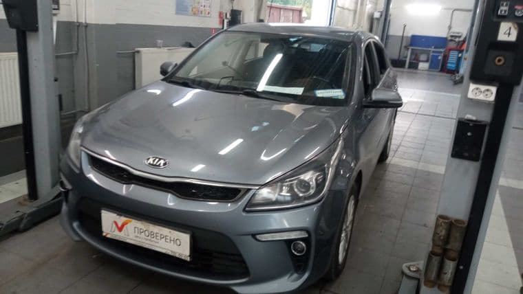 KIA Rio 2018 года, 150 000 км - вид 1