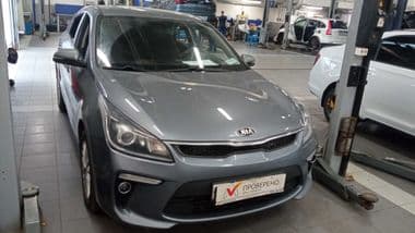 KIA Rio 2018 года, 150 000 км - вид 2
