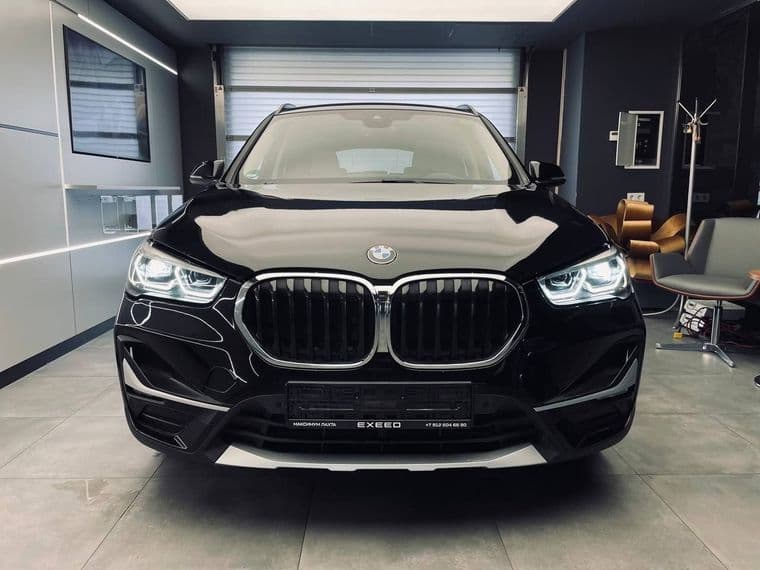 BMW X1, 2021 - вид 2