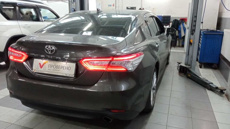 Toyota Camry, 2021 - вид 2