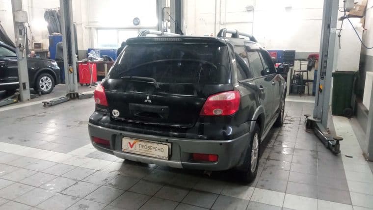 Mitsubishi Outlander, 2006 - вид 2