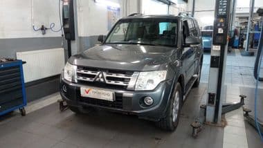 Mitsubishi Pajero 2012 года, 223 381 км - вид 1