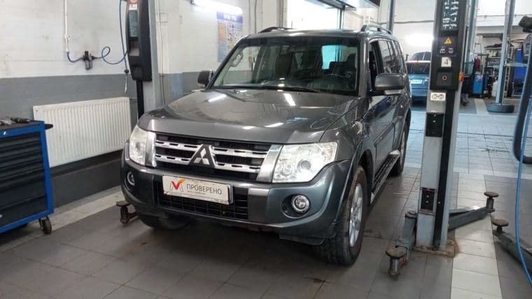 Mitsubishi Pajero 2012 года, 223 381 км - вид 1